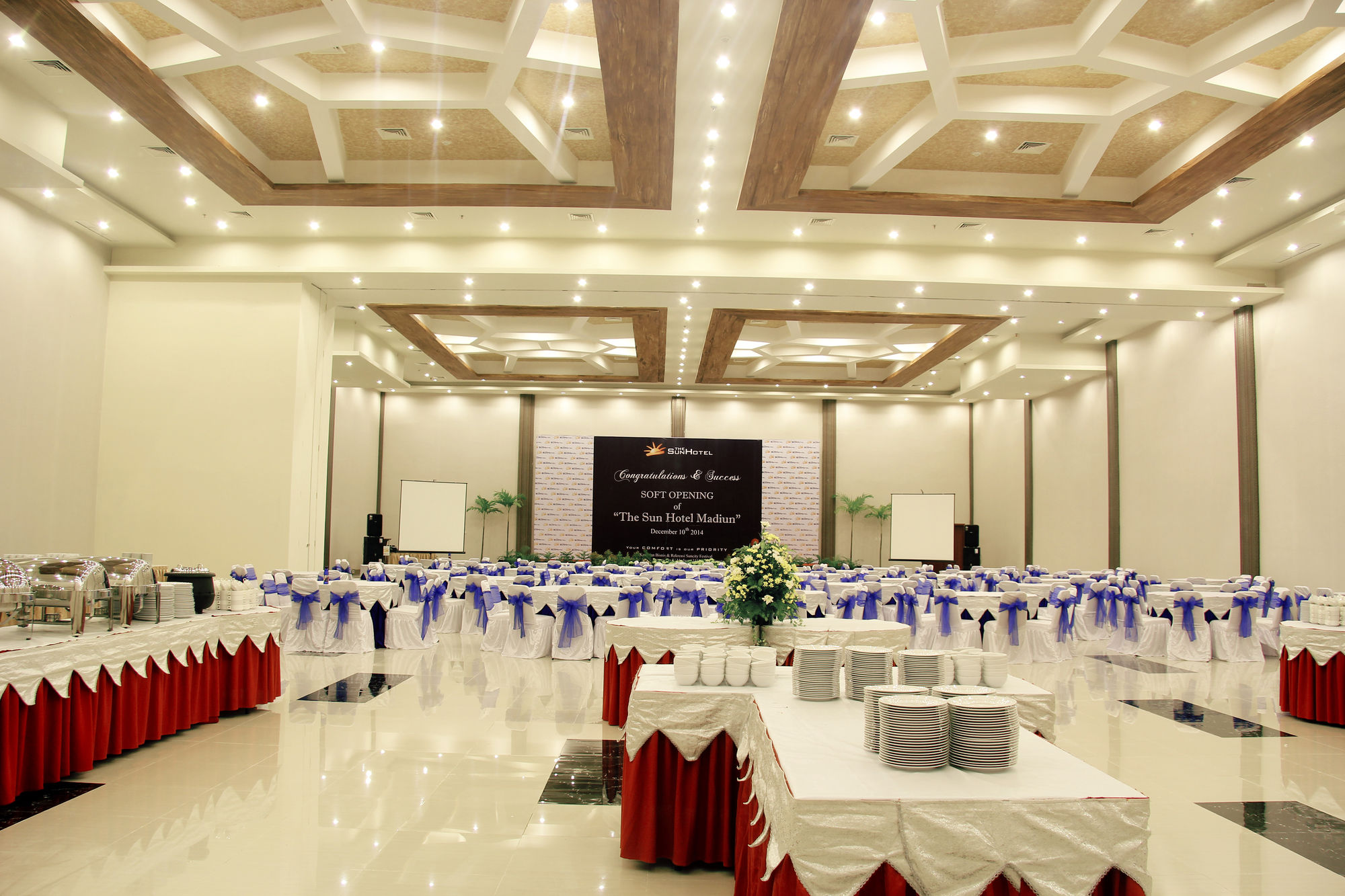 Фото The Sun Hotel Madiun