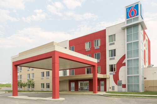 Гостиница Motel 6 Airdrie, Ab