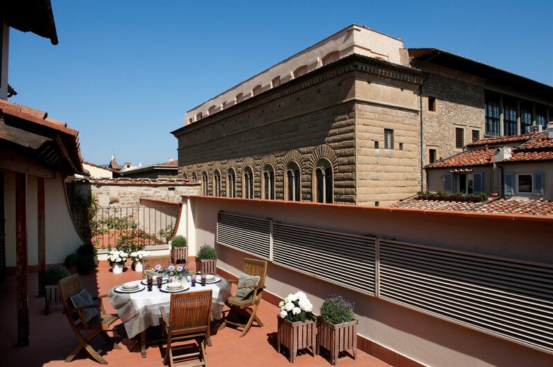 Гостиница Tornabuoni Suites Collection Residenza D'Epoca во Флоренции