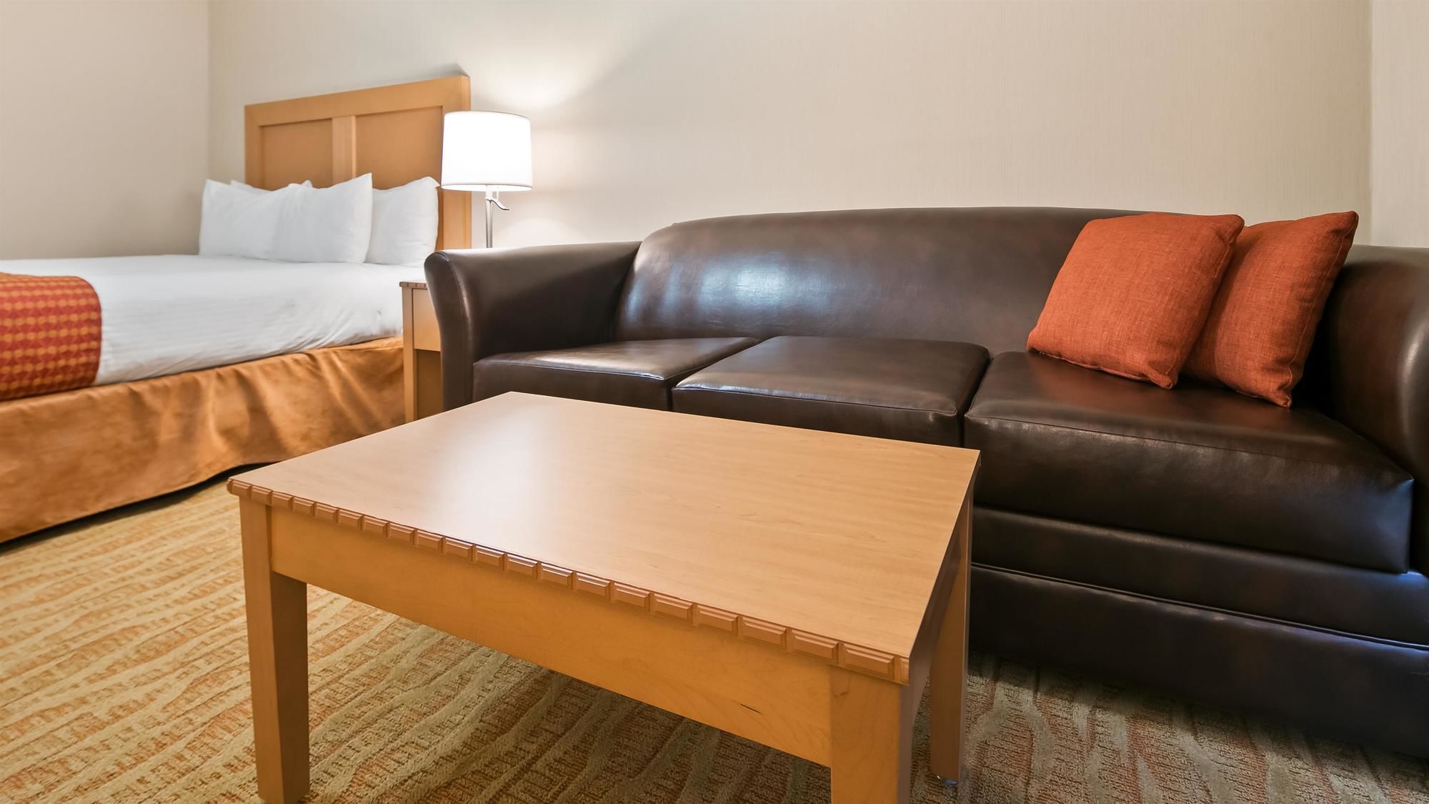 Фото Best Western Grande Prairie Hotel & Suites