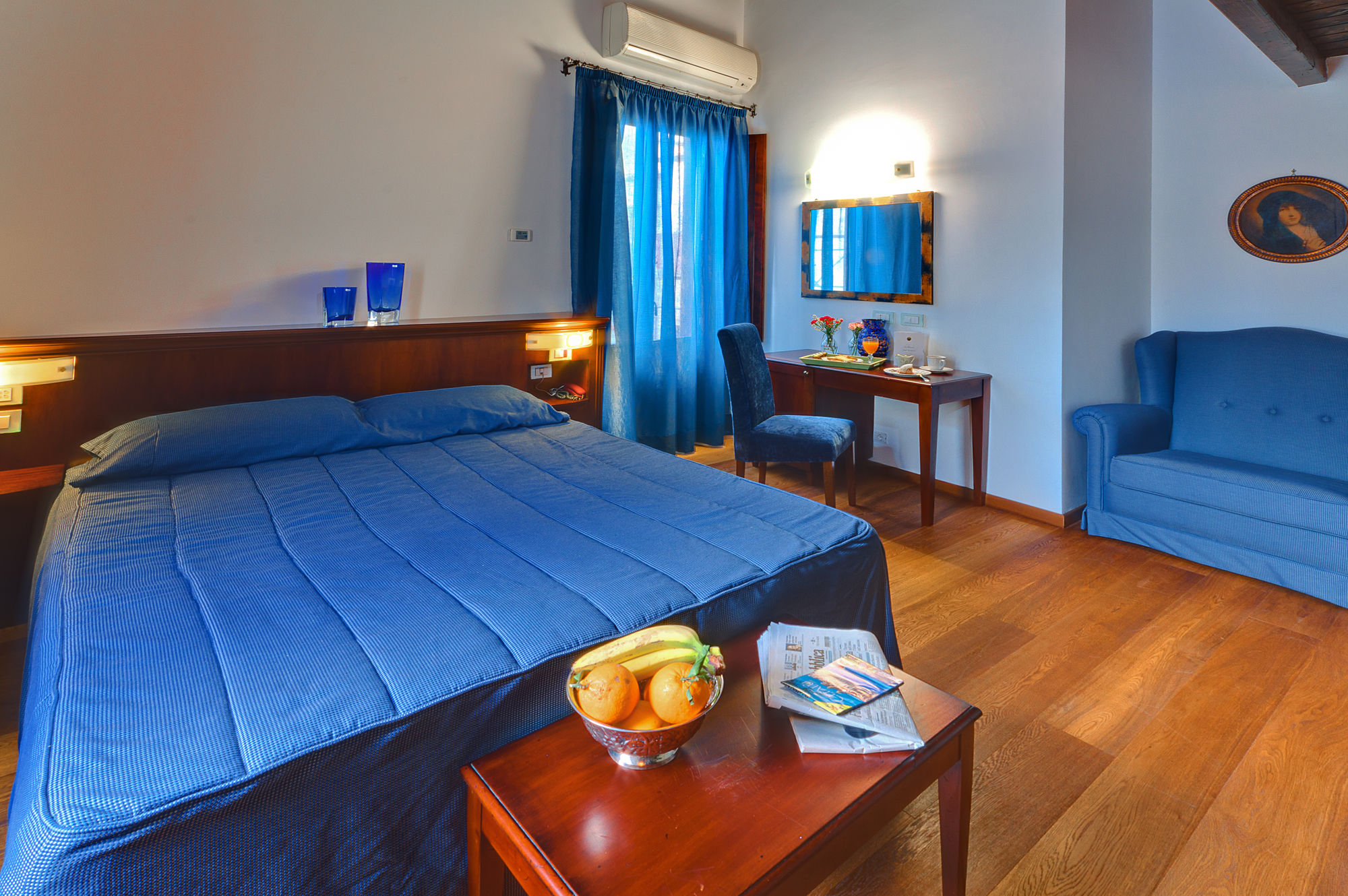 Фото Hotel La Plumeria