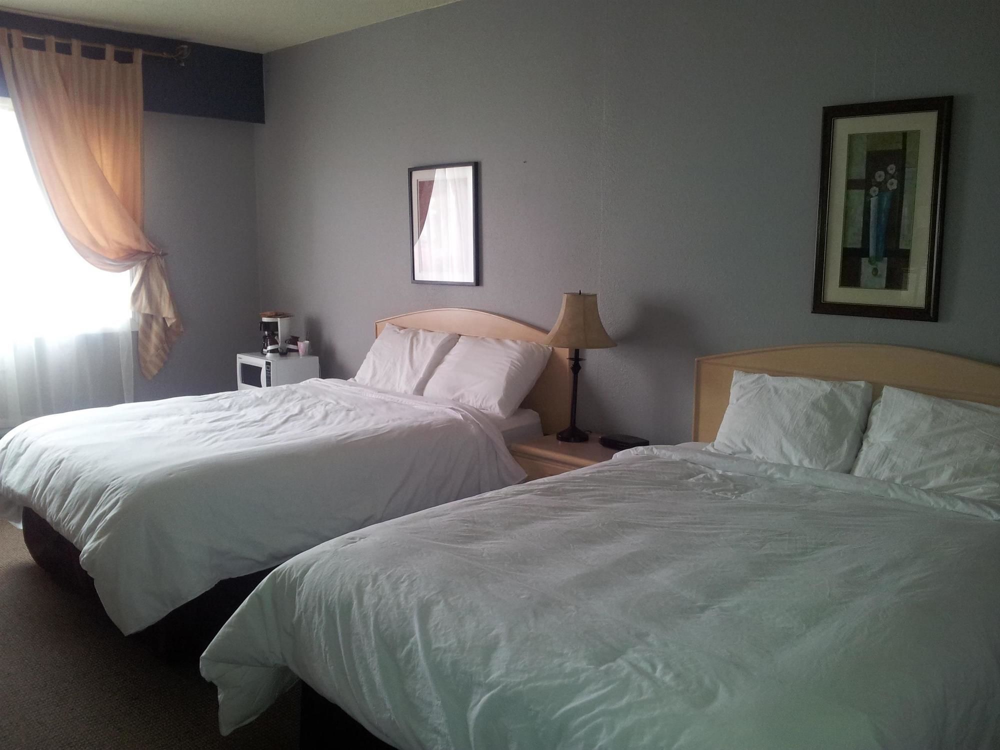 Фото Baymont by Wyndham Medicine Hat