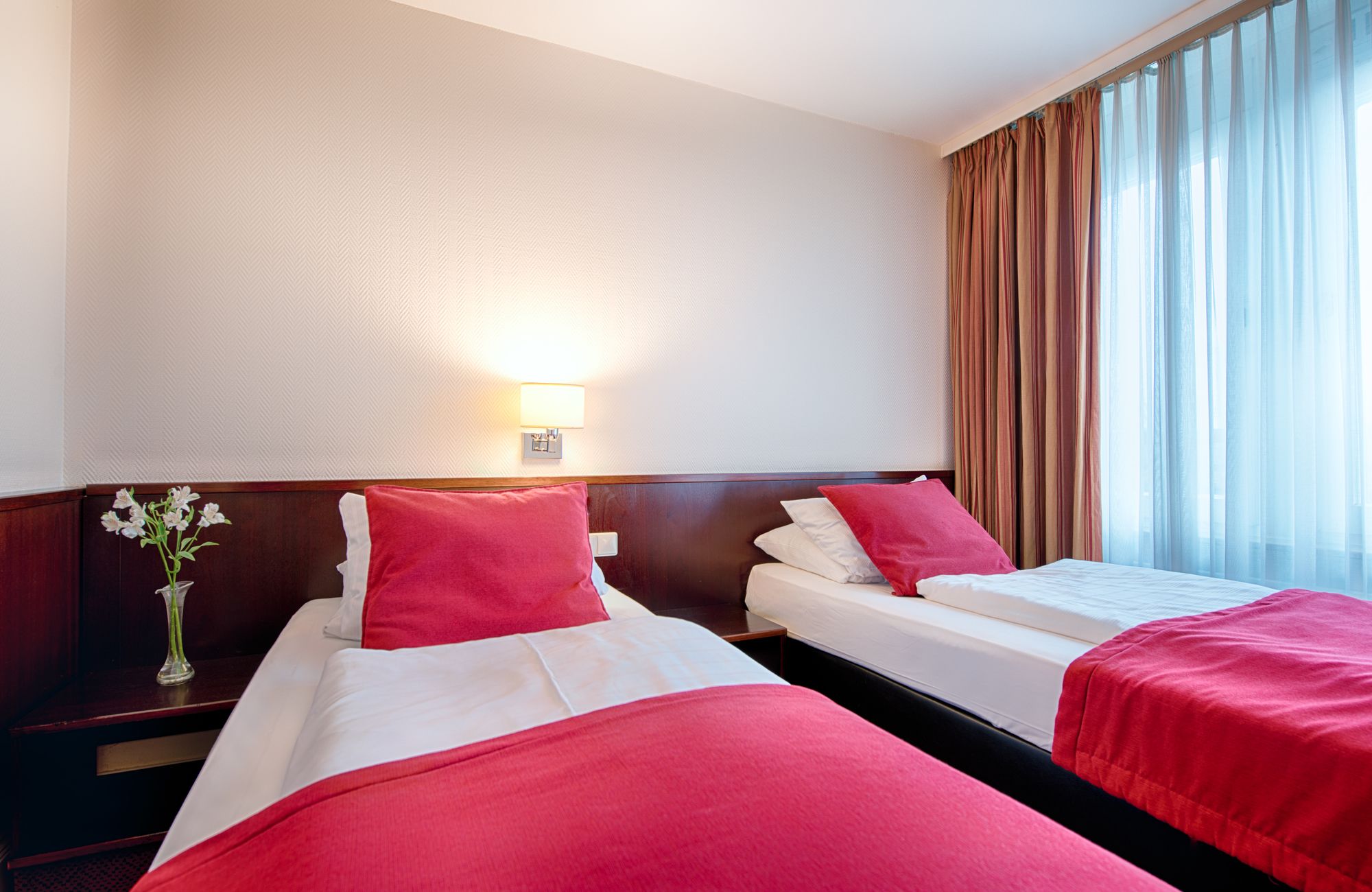 Фото Leonardo Hotel Hamburg Elbbruecken