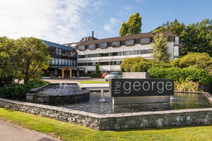 Гостиница The George Christchurch