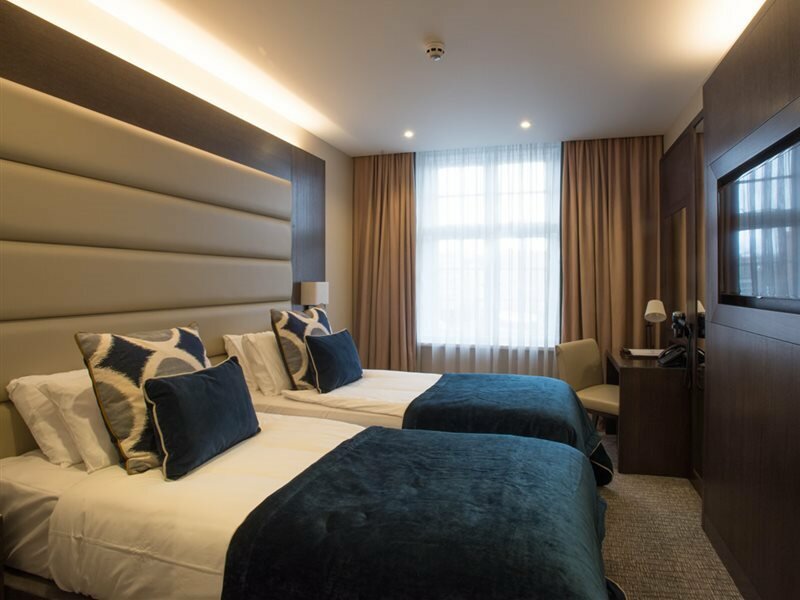 Фото отеля 2