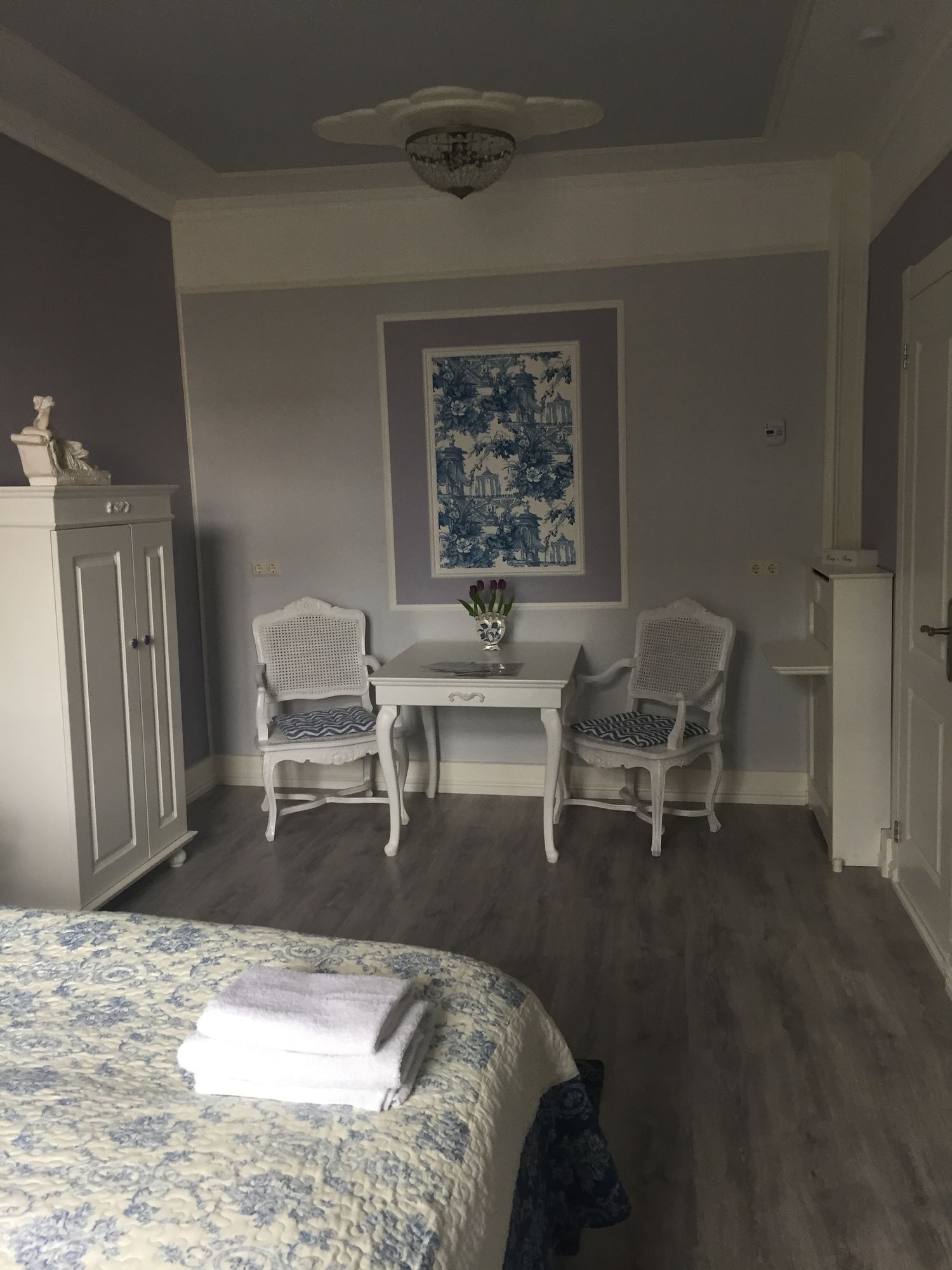 Фото Vondelpark House Bed&Breakfast