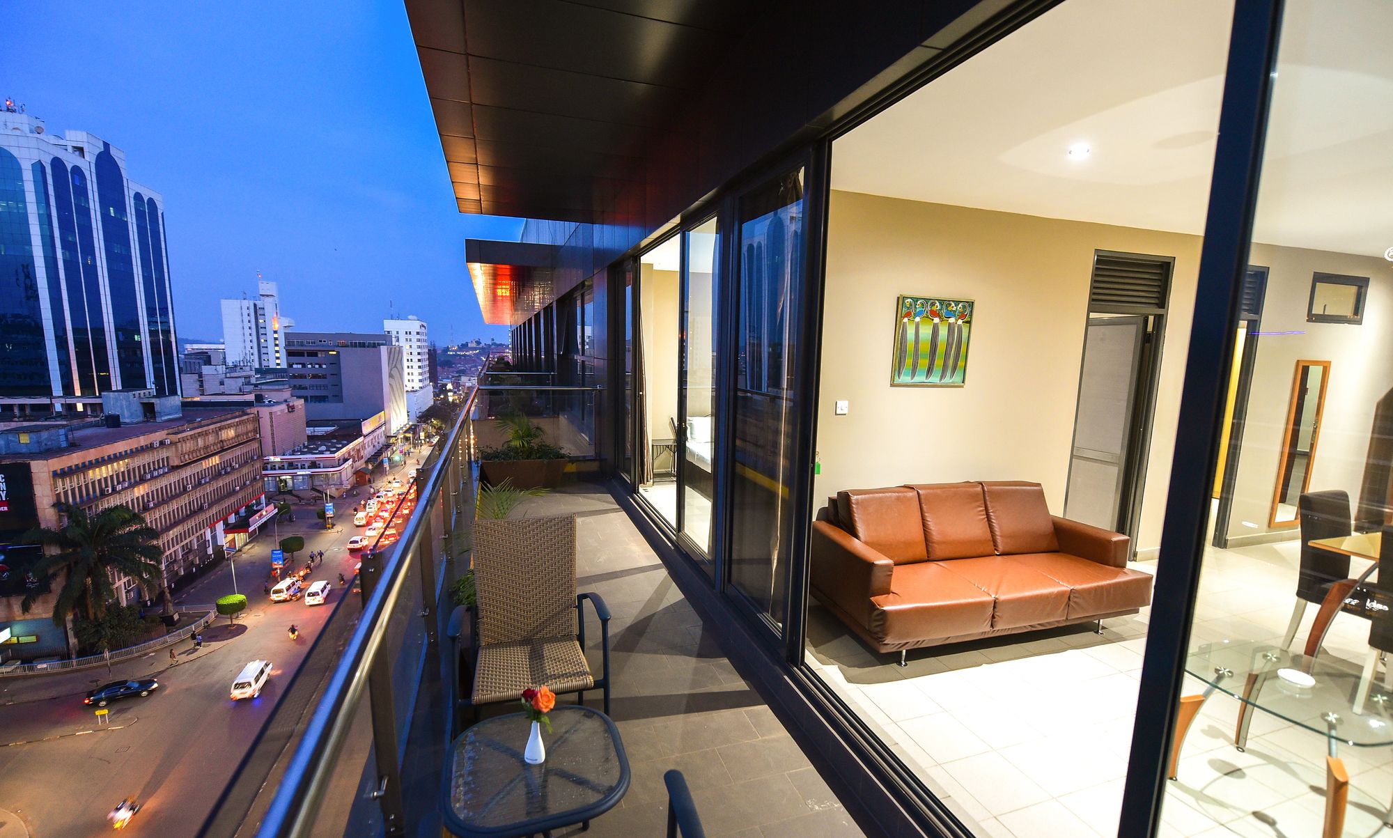 Фото Boulevard Suites