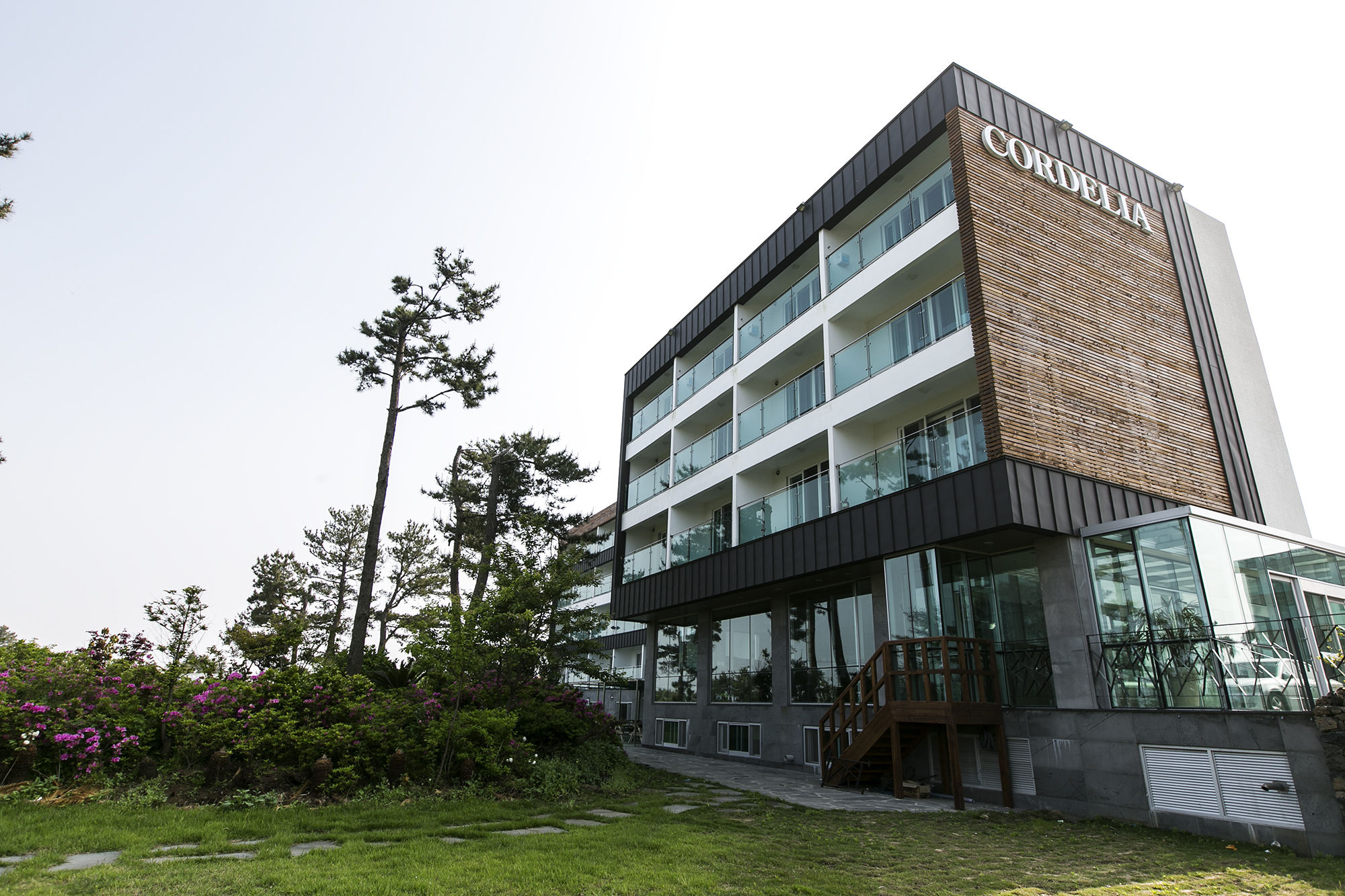 Фото Cordelia Hotel