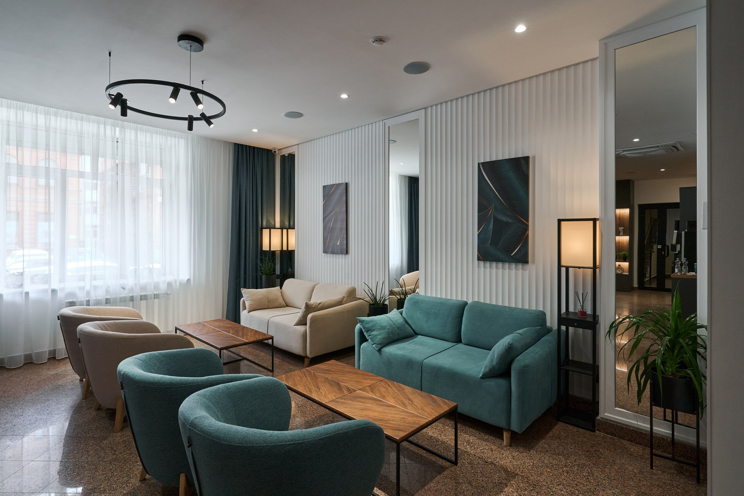 Фото отеля 2