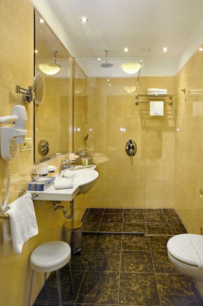 Фото 194355623668