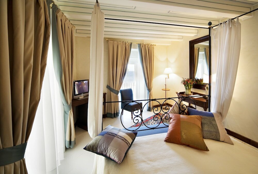 Фото Algila' Ortigia Charme Hotel