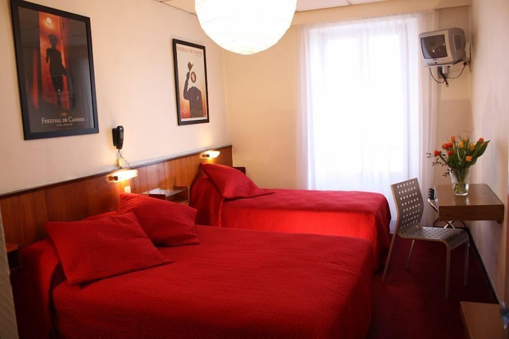 Фото Azurene Royal Hotel