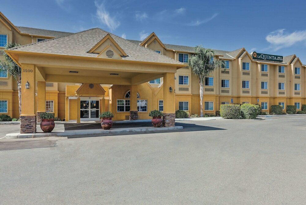 Фото La Quinta Inn & Suites by Wyndham Tulare