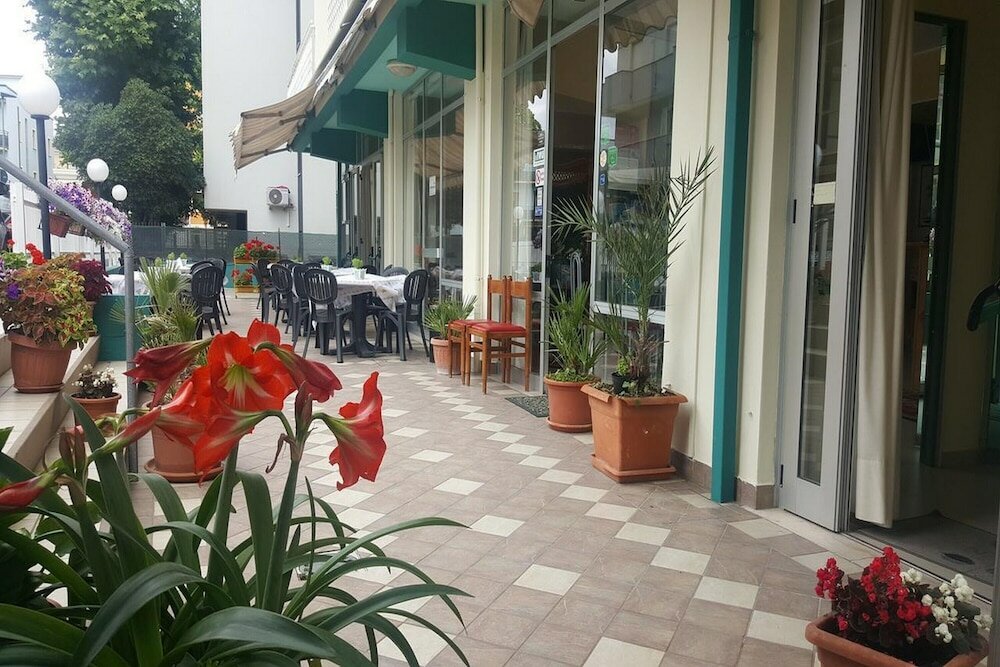 Фото Hotel Staccoli