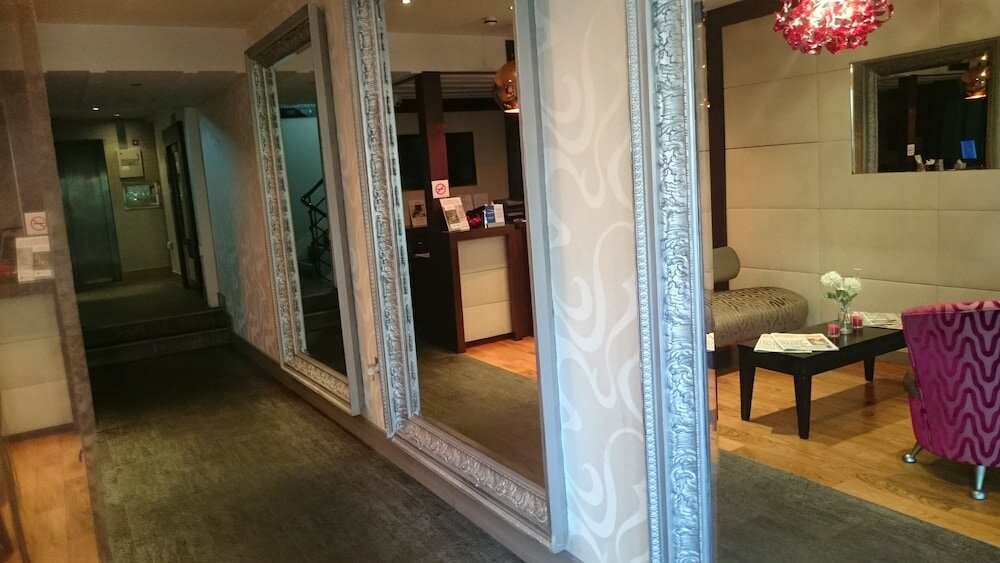 Фото Maitrise Suites