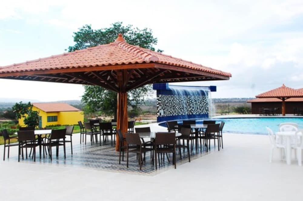 Фото Hotel Canarius de Gravatá