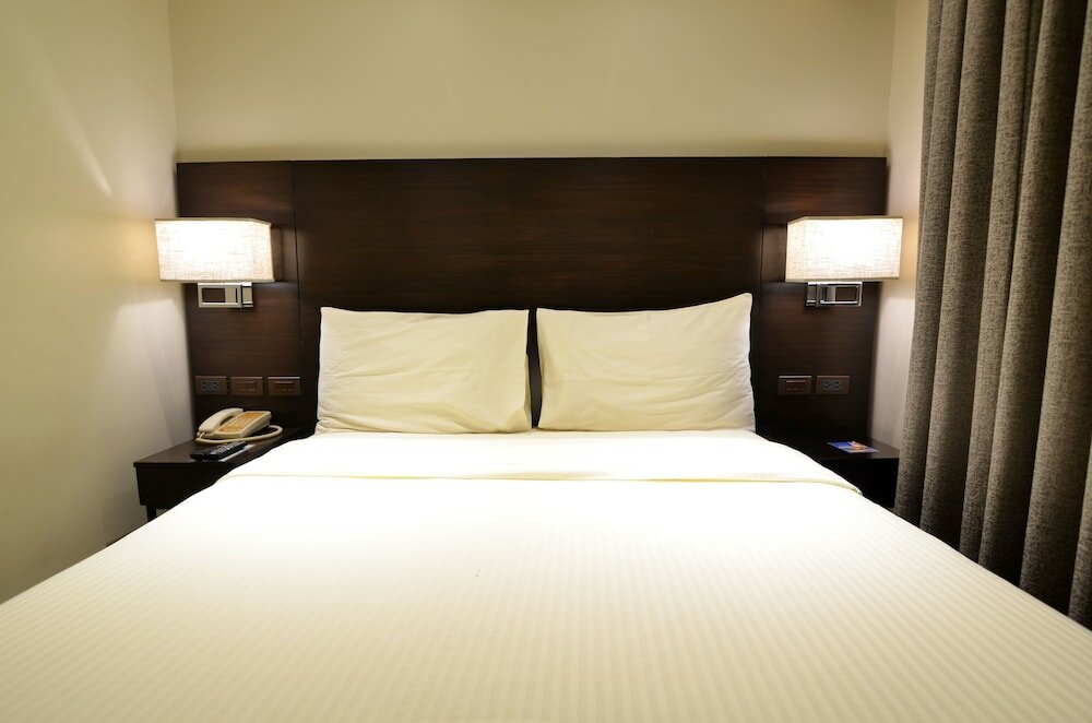 Фото Pearl Garden Hotel