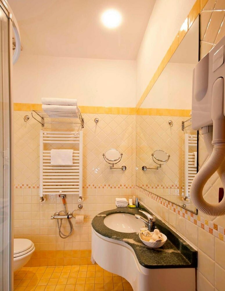 Фото Hotel Kennedy