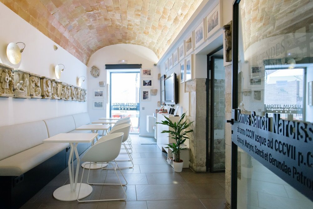 Фото Hotel Museu Llegendes de Girona
