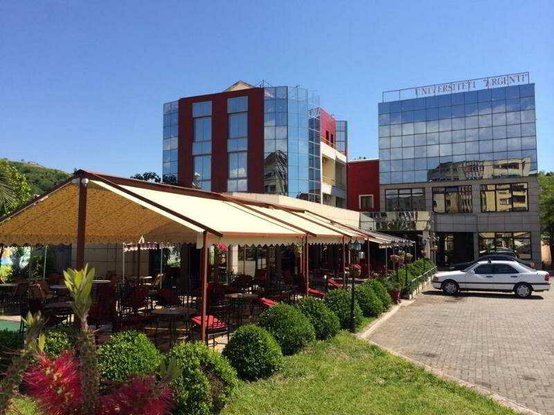 Гостиница Hotel Argenti в Шкодере
