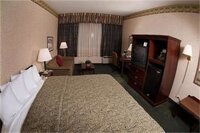 Фото Delta Hotels by Marriott Chicago Willowbrook