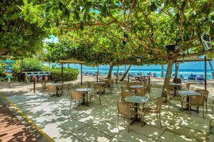 Гостиница Coconut Court Beach Hotel