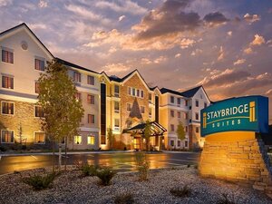 Гостиница Staybridge Suites Grand Forks, an Ihg Hotel