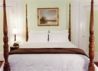 Фото Crabtree's Kittle House Restaurant & Inn