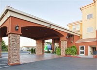 Фото Holiday Inn Express West Sacramento, an Ihg Hotel
