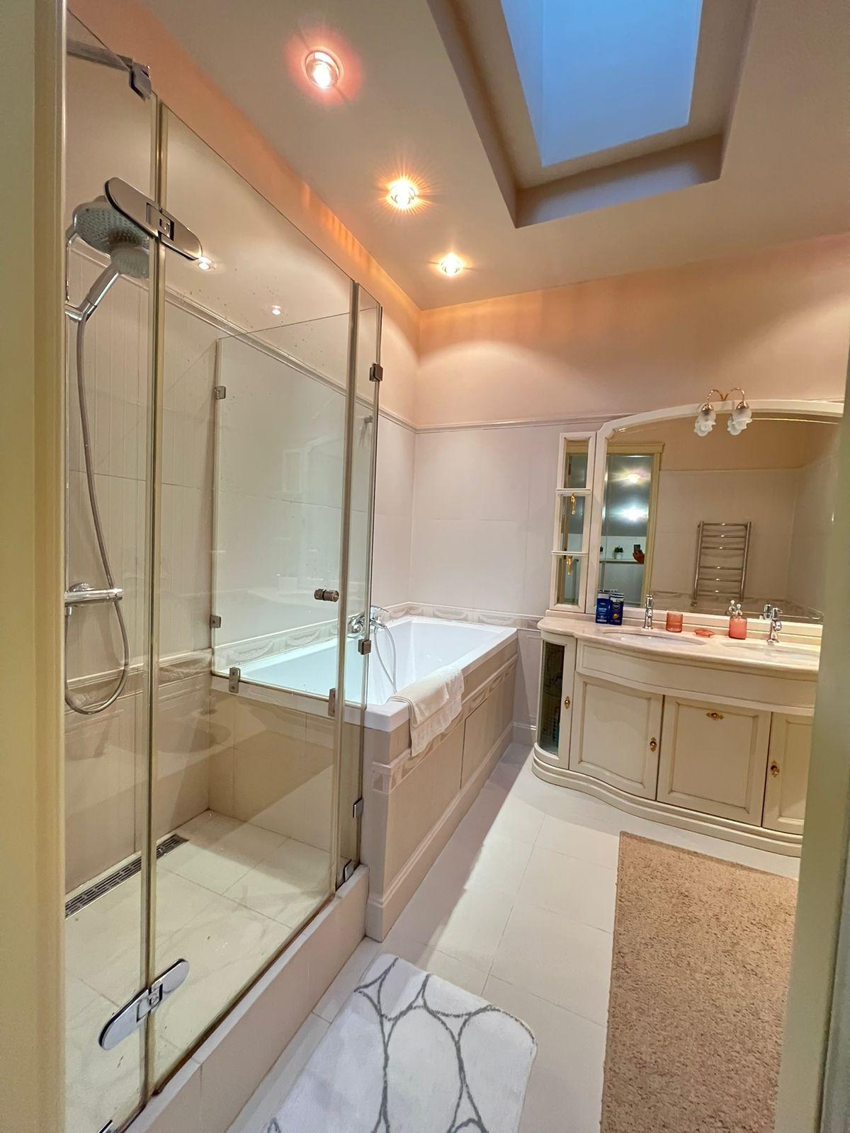 Фото Weekend Inn