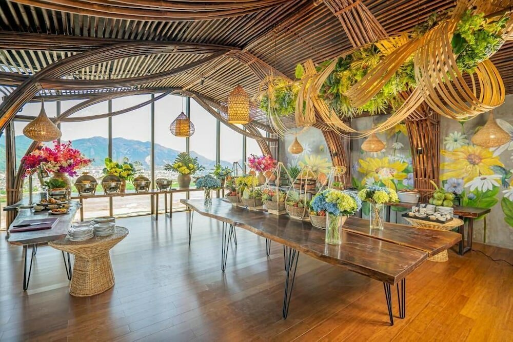 Фото The Signature Hotel Nha Trang