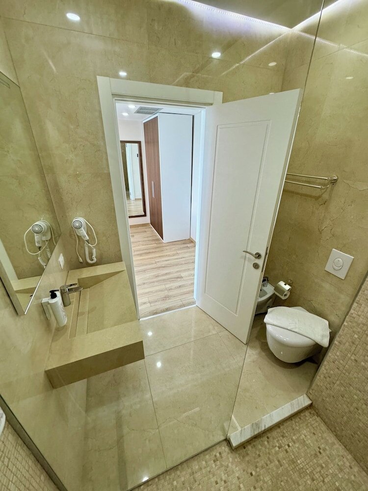 Фото Hotel Britania