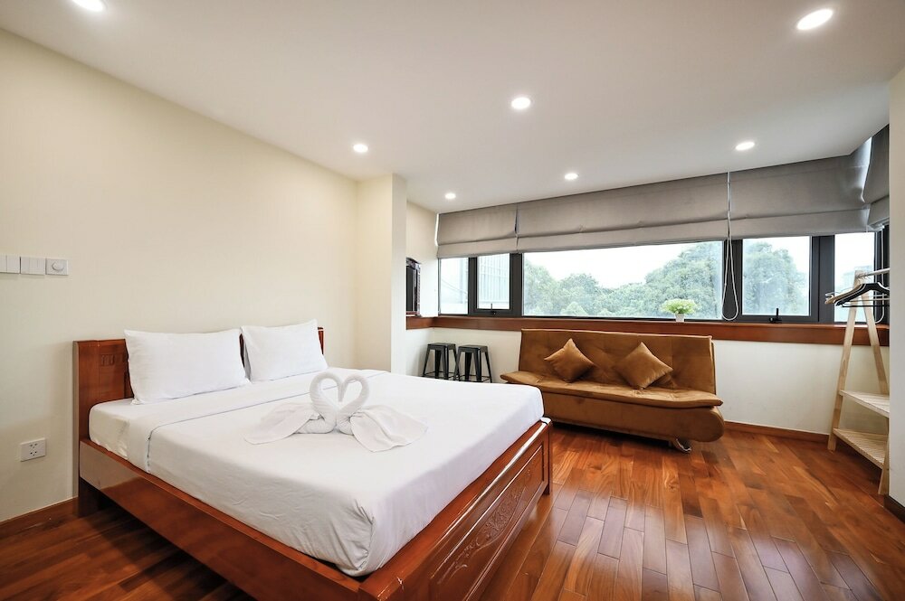 Фото Red Sun Airport Saigon Hotel