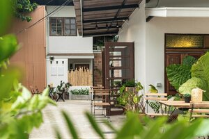 Гостиница Baan Old Town Boutique Stay Phuket Town