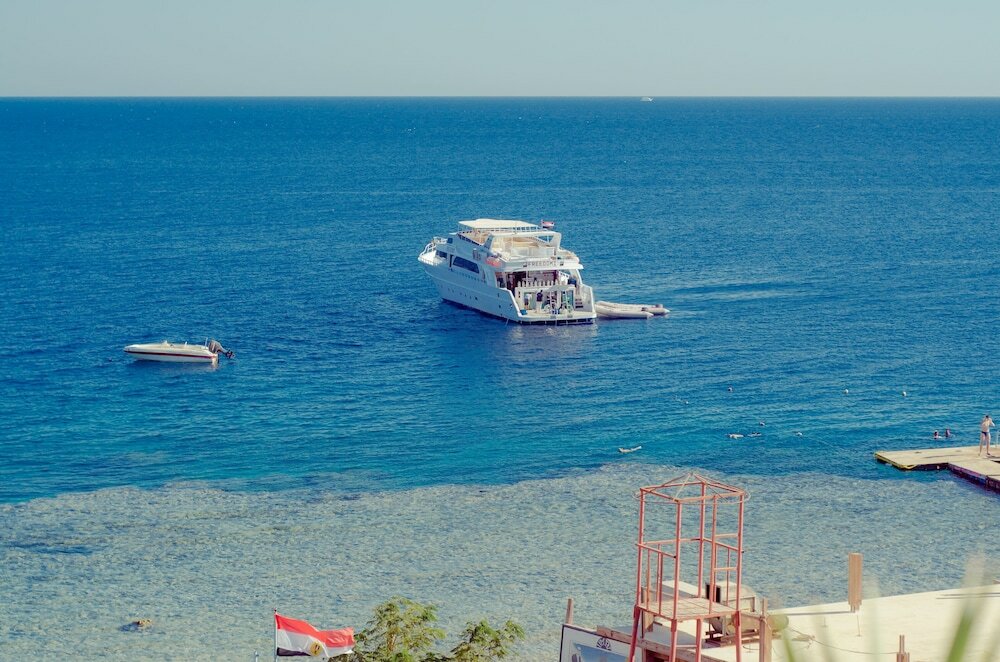 Фото Sharks Bay Hotel & Padi Butterfly