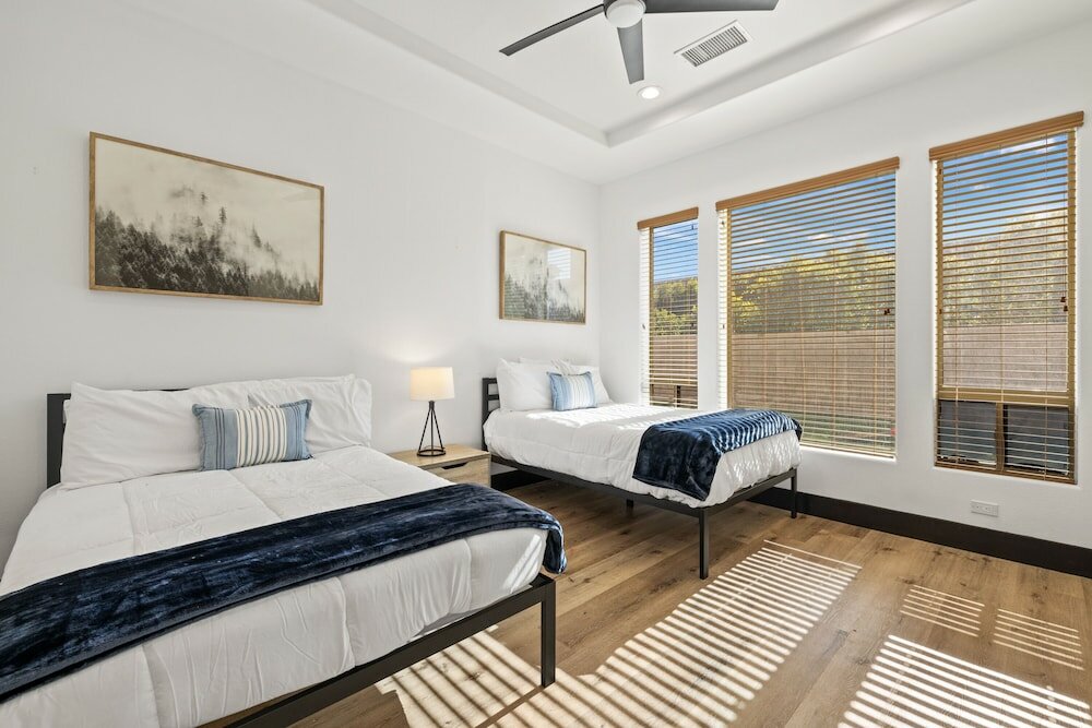 Фото Super Mario Hideout Desert Dream