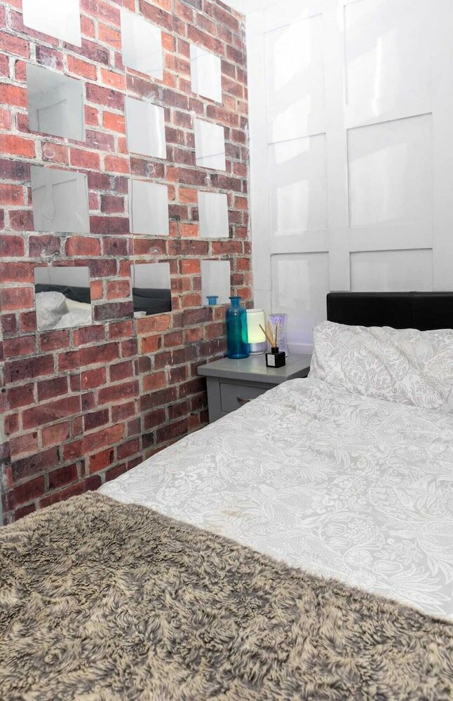 Фото Cosy Studio Apartment