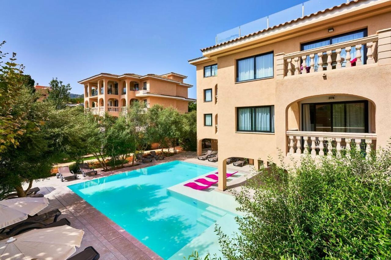 Фото Apartamentos Sinfony