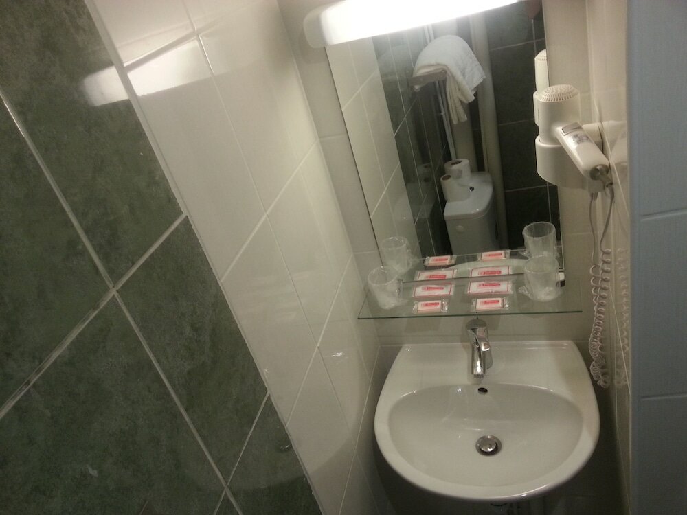 Фото Hipotel Paris Bastille Saint Antoine