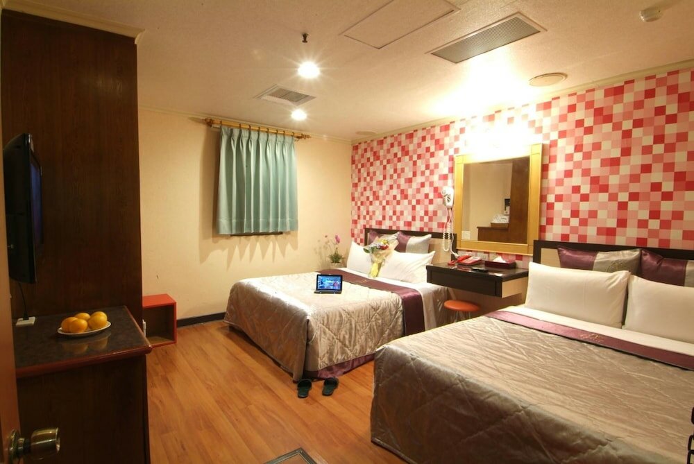 Фото Left Bank Hotel