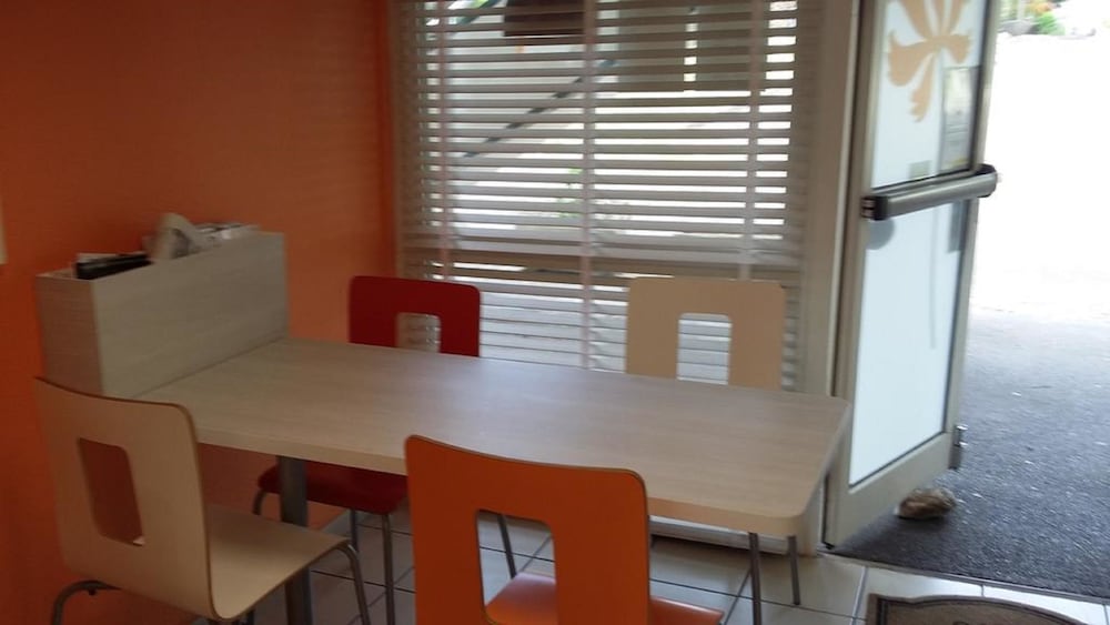 Фото Premiere Classe Biarritz