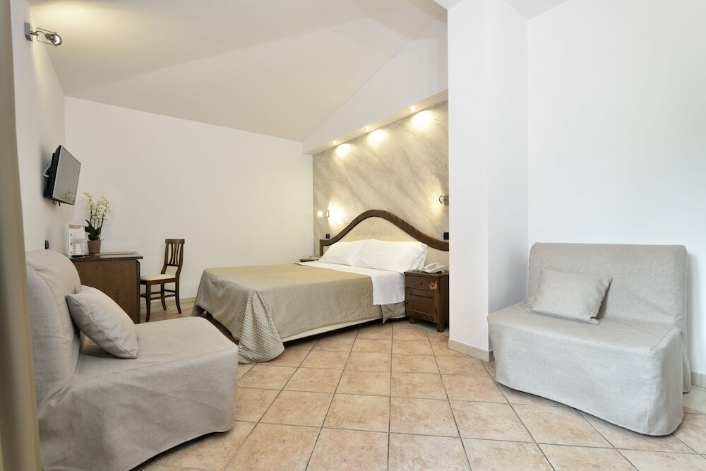 Фото Nicoletta Hotel