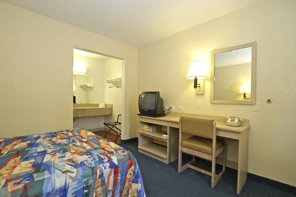 Фото Motel 6 Mesa, Az - South