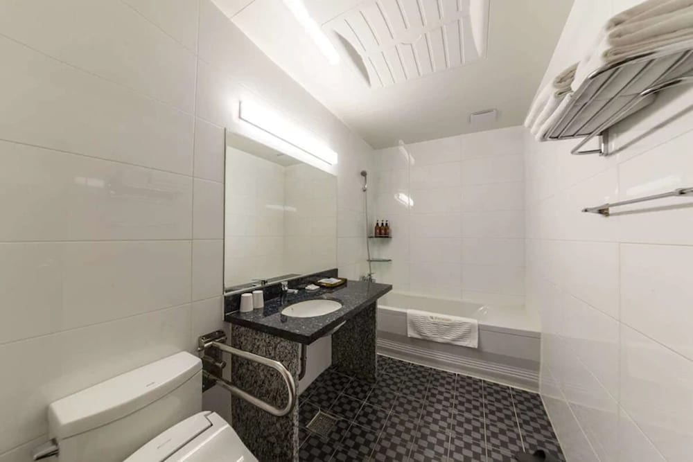 Фото Youngbin Hotel