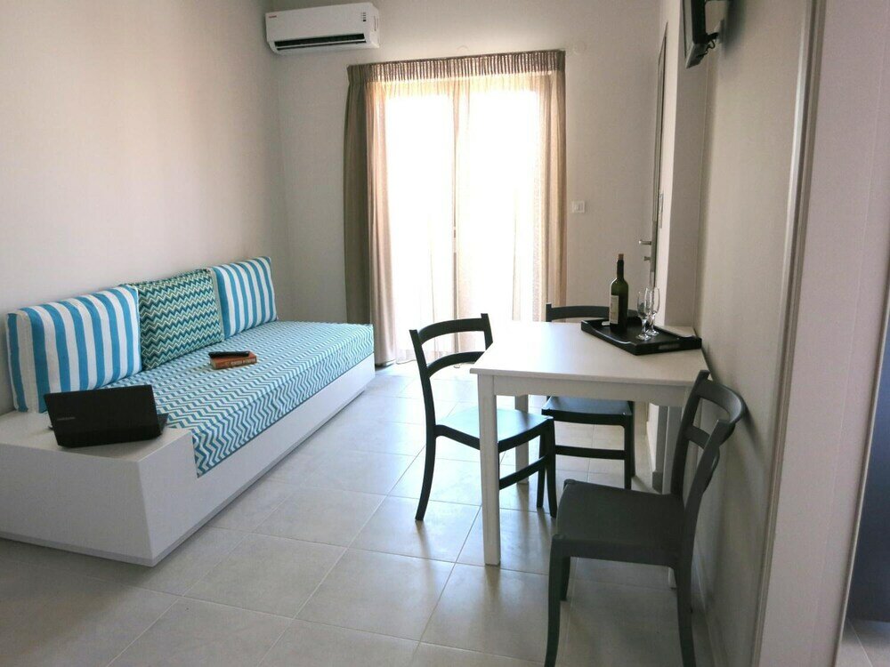 Фото Amaryllis Hotel Apartments