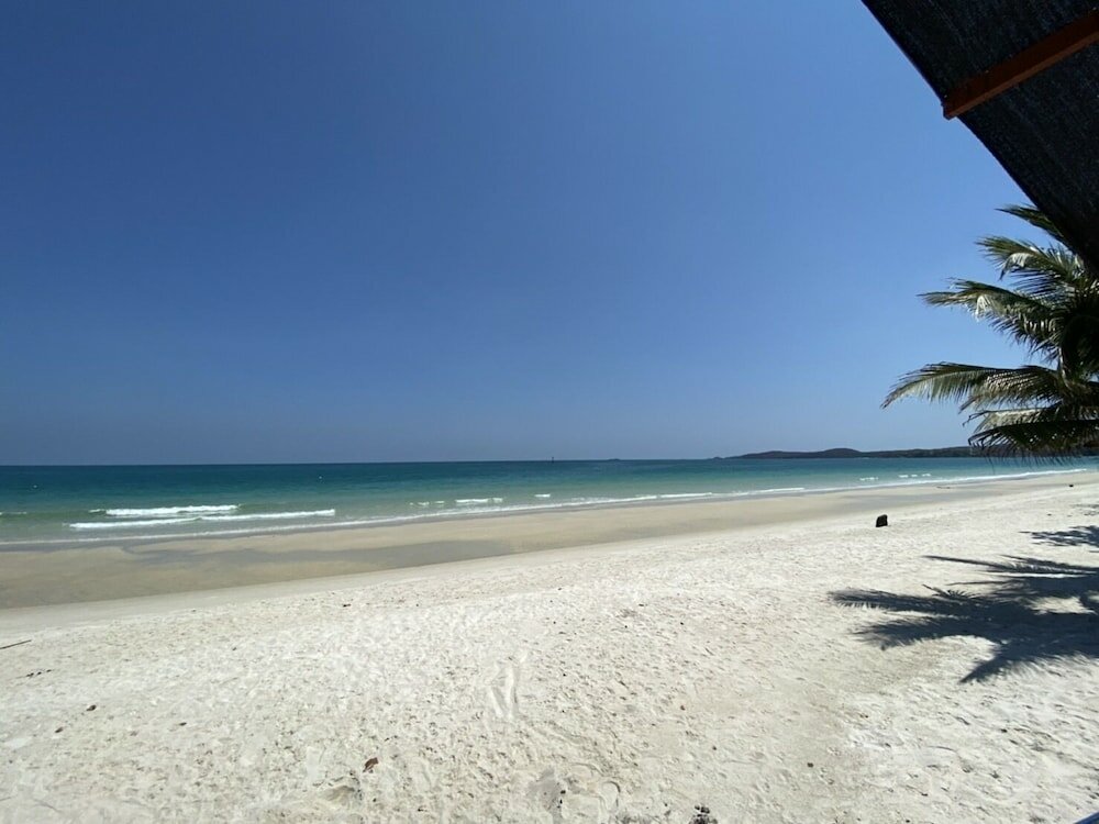 Фото Sinsamut Koh Samed Hotel