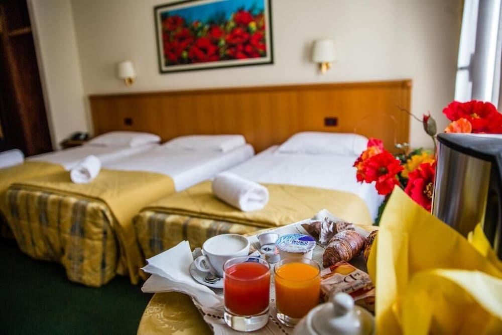 Фото Hotel Galant