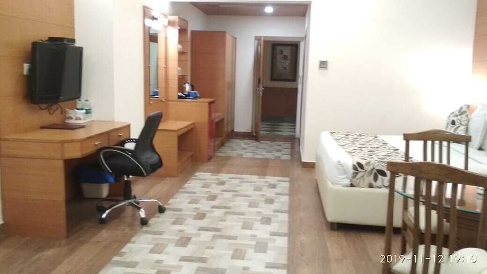 Фото Grand Continental Hotel