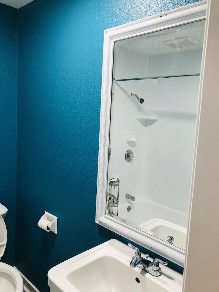 Фото Casa Blanca Inn & Suites