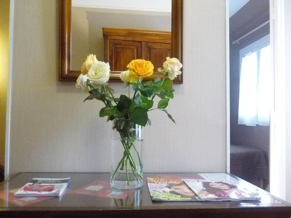 Фото Hotel Ambassadeur